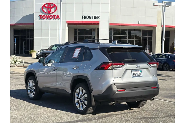 $36565 : Toyota RAV4 2024 XLE Premium image 5