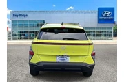 $19993 : Hyundai KONA 2024 AWD SEL 4d thumbnail