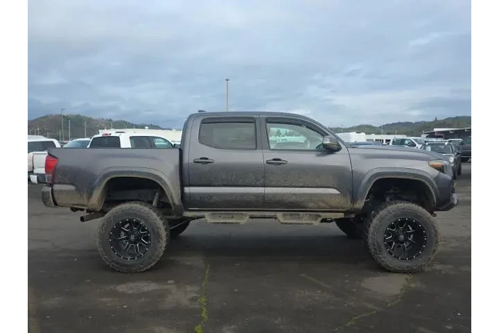 $31000 : Toyota Tacoma 2017 4x4 TRD S image 6