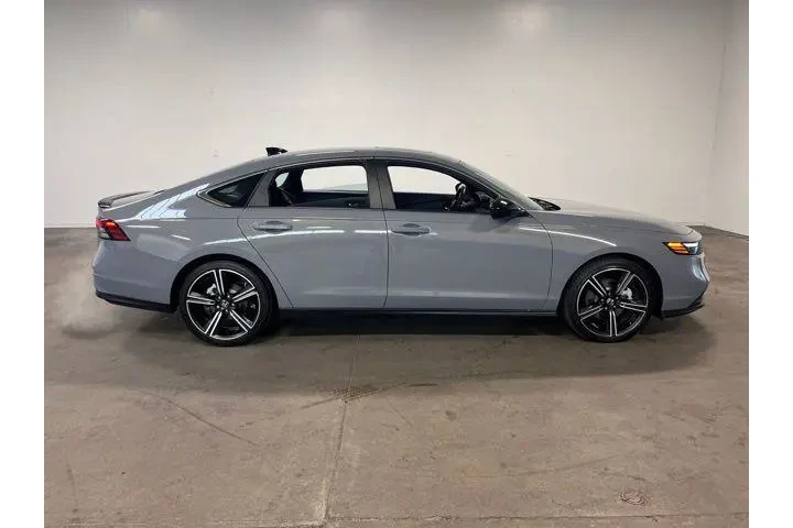 $28946 : Honda Accord Hybrid 2024 Spo image 2