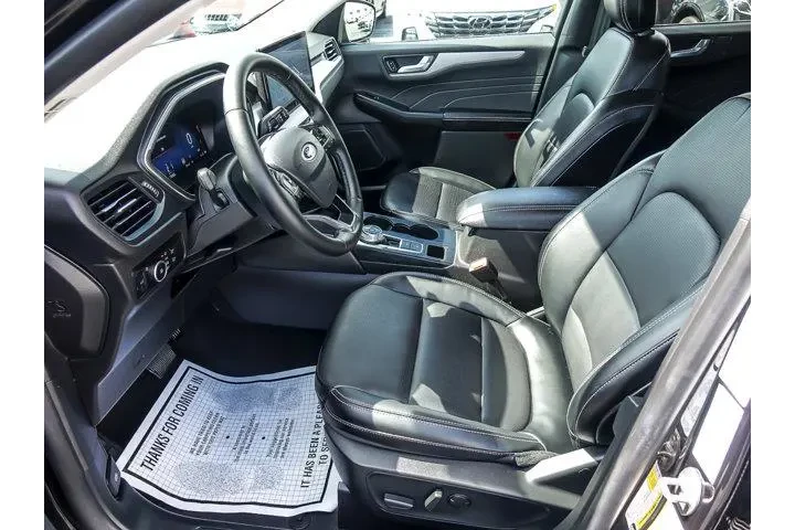 $31880 : Ford Escape 2024 AWD Platinu image 10