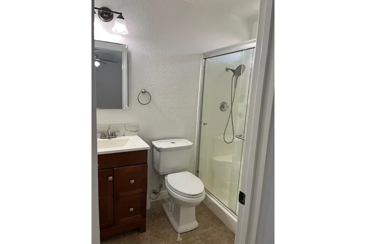 $1400 : Rancho Cucamonga - Renta image 3