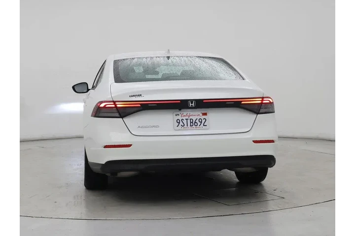 $24998 : Honda Accord 2024 LX 4dr Sed image 6