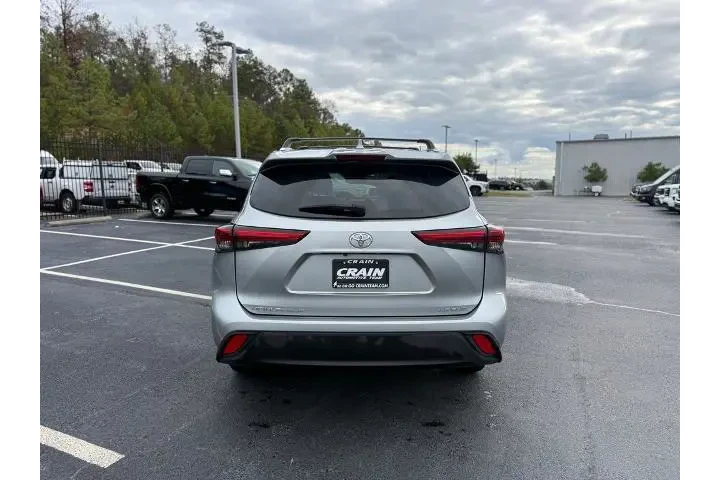 $33997 : Toyota Highlander 2023 AWD X image 6