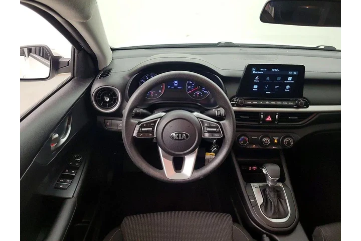 $17998 : Kia Forte 2021 LXS 4dr Sedan image 10