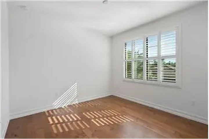 $6000 : Rental property with 5 bedro image 8