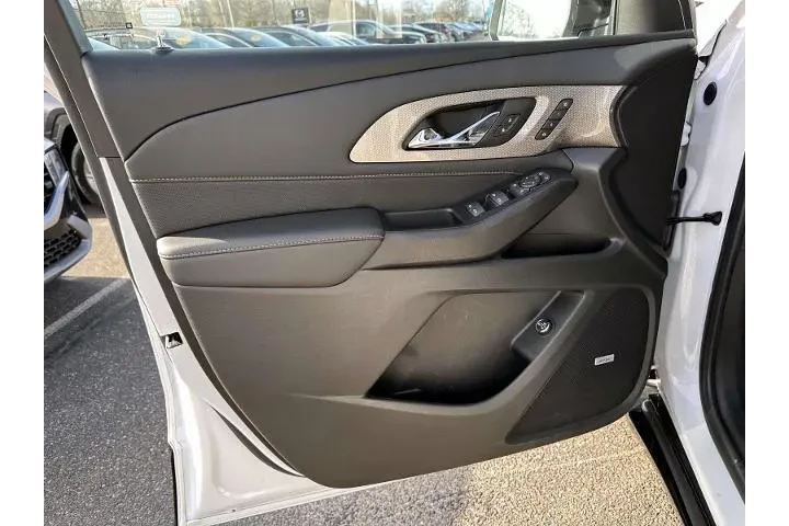 $32999 : Chevrolet Traverse 2023 4x4 image 8