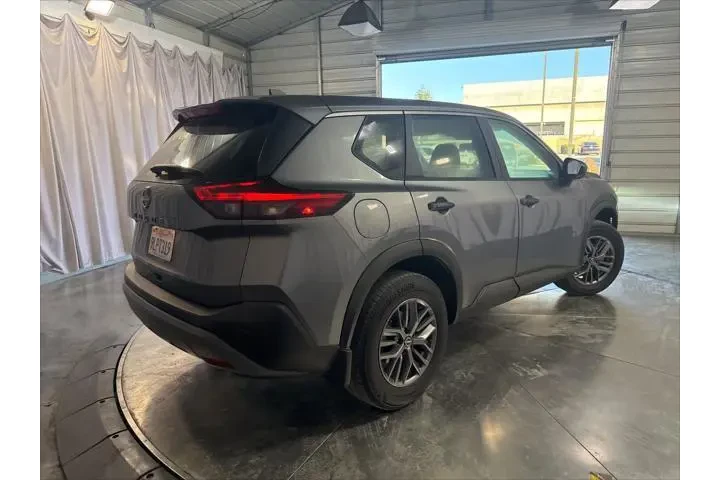 $18399 : Nissan Rogue 2024 S 4dr Cros image 5