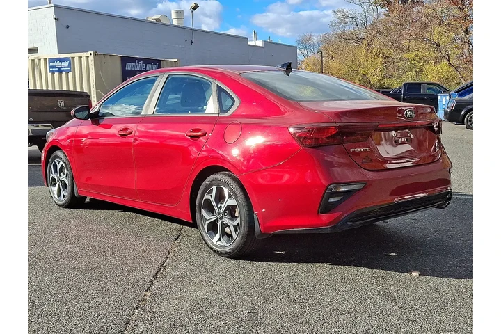 $13994 : Kia Forte 2019 LXS 4dr Sedan image 3