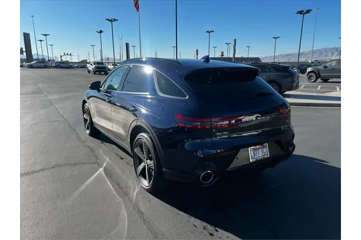 $37495 : Genesis GV70 2023 AWD 2.5T S image 4