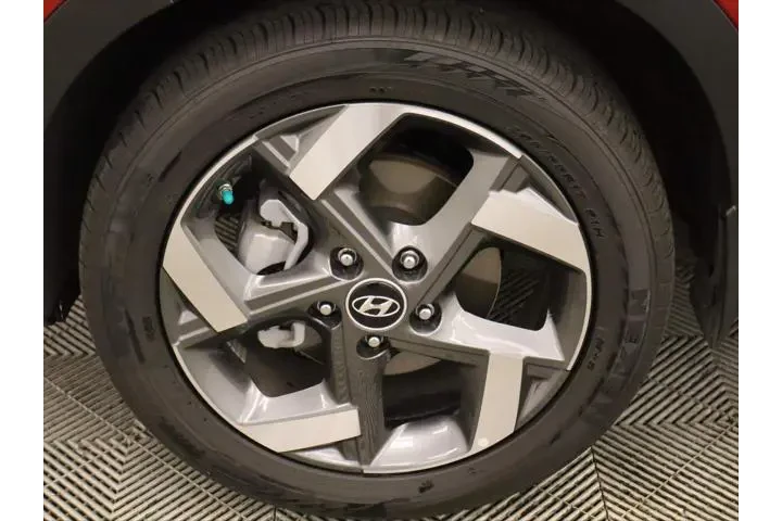 $20494 : Hyundai VENUE 2025 Limited 4 image 7