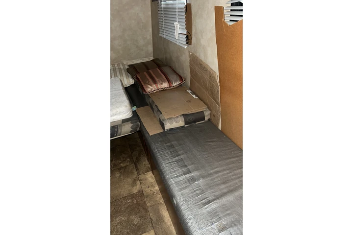 $750 : RV.  Cuando en renta image 4