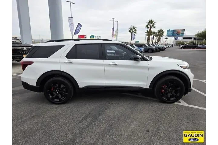 $29995 : Ford Explorer 2020 AWD ST 4d image 8