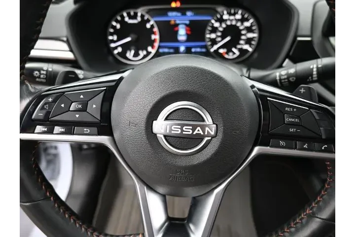 $22781 : Nissan Altima 2023 2.5 SR 4d image 9