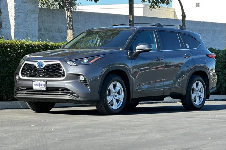 $32425 : Toyota Highlander Hybrid 202 image 8