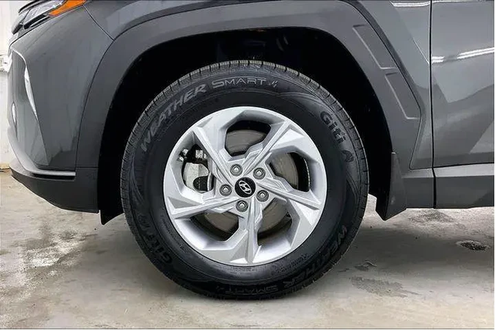 $22990 : Hyundai TUCSON 2022 AWD SEL image 10