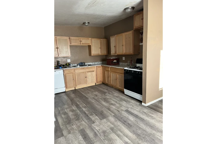 $1950 : Rento casa image 5