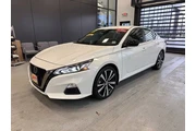 Nissan Altima 2022 2.5 SR 4d en Elizabeth