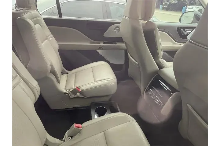 $33213 : Lincoln Aviator 2020 AWD Res image 8
