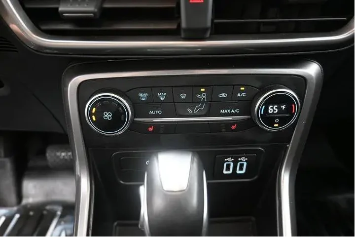 $13691 : Ford EcoSport 2019 SE 4dr Cr image 5