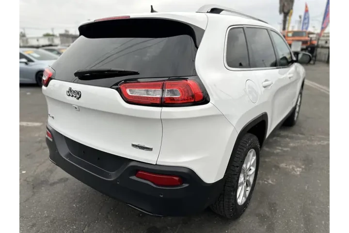 $6995 : 2017 Cherokee image 6
