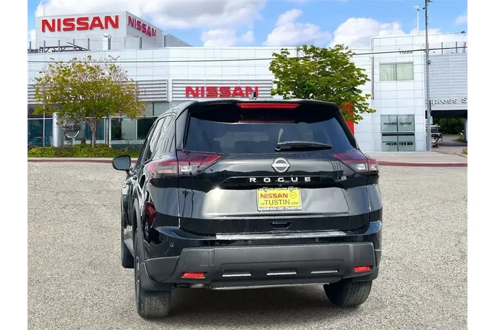 $32900 : Nissan Rogue 2026 Dark Armor image 3