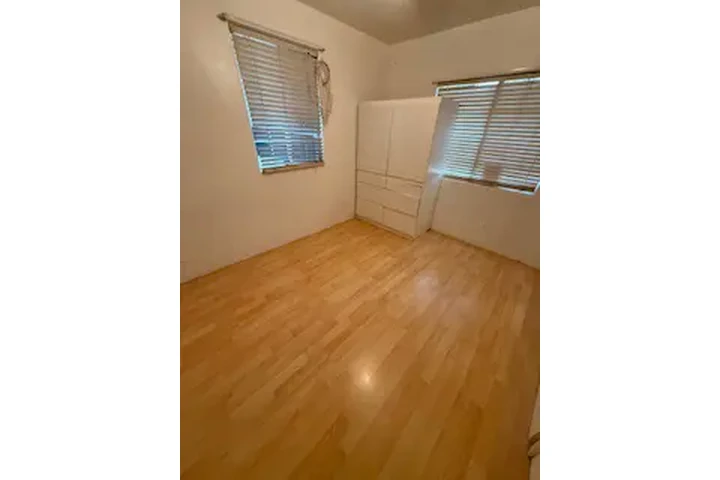 $930 : RENTO CUARTO image 1
