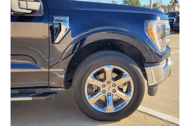 $35699 : Ford F-150 2021 4x4 XLT 4dr image 8