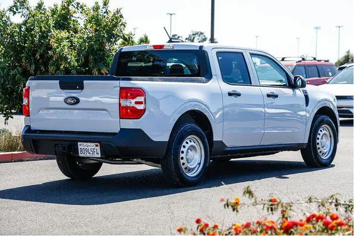 $31666 : Ford Maverick 2025 AWD XL 4d image 2