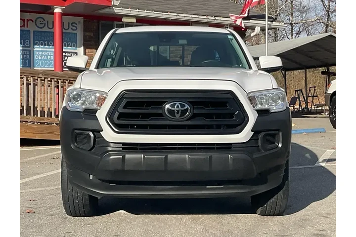 $17985 : Toyota Tacoma 2021 4x4 TRD S image 2