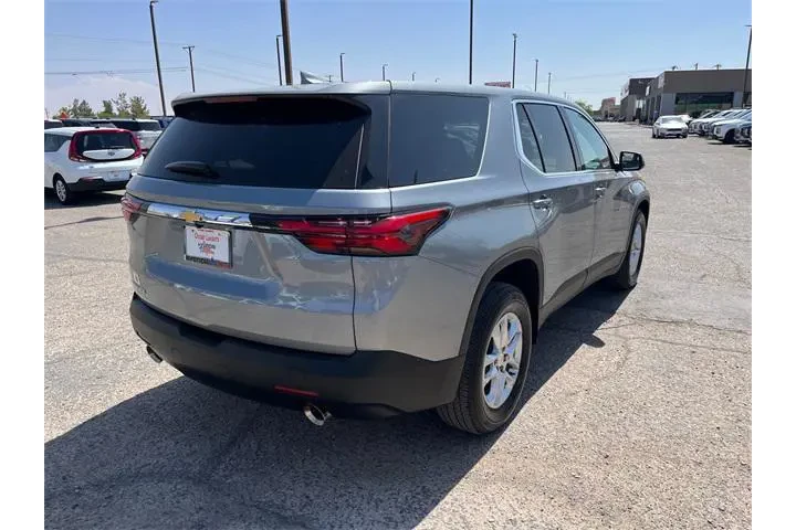 $27479 : Chevrolet Traverse 2023 LS 4 image 4