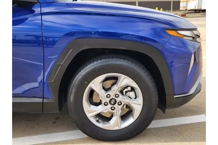 $20429 : Hyundai TUCSON 2024 SEL 4dr image 8