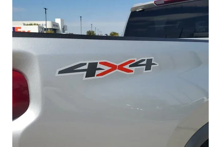 $39500 : Chevrolet Silverado 2500HD 2 image 7