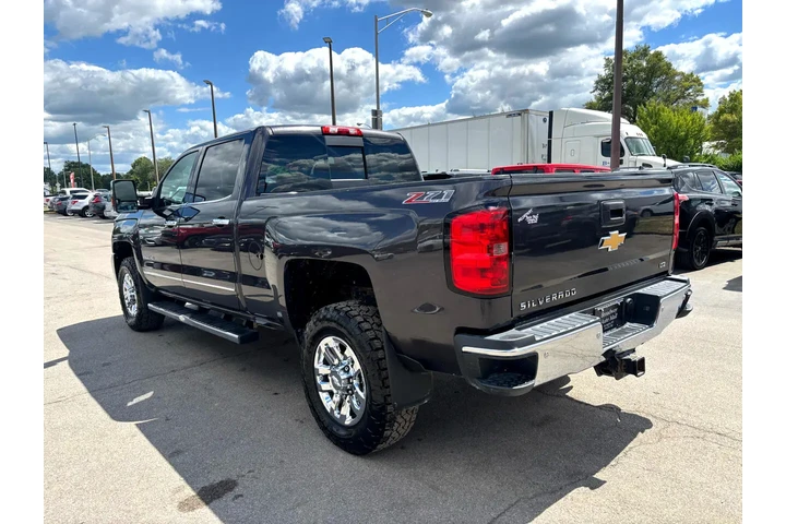 $27980 : 2015 Silverado 2500HD LTZ image 4