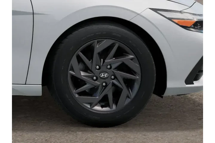 $27710 : Hyundai ELANTRA Hybrid 2025 image 6