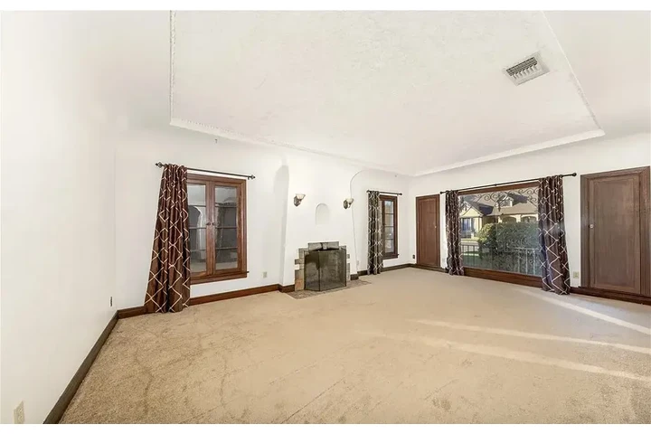 $1000 : Hogar estilo renacentista image 1