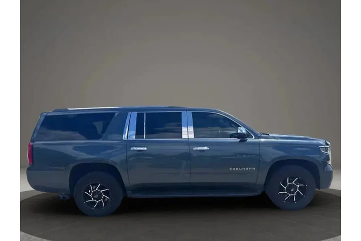 $22900 : 2020 Suburban LT image 9