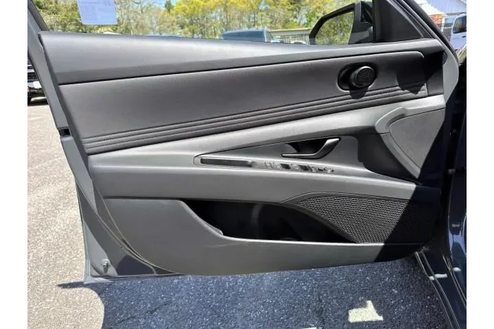 $21999 : Hyundai ELANTRA 2025 SEL Spo image 9