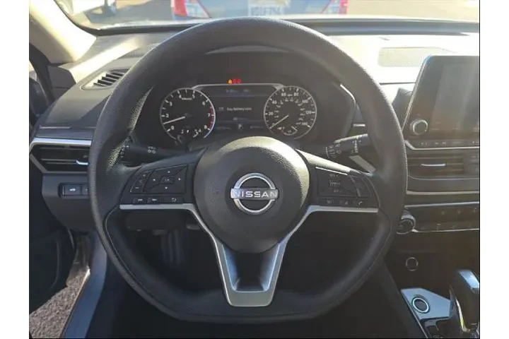 $21995 : Nissan Altima 2024 2.5 SV 4d image 4