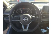 $21995 : Nissan Altima 2024 2.5 SV 4d thumbnail