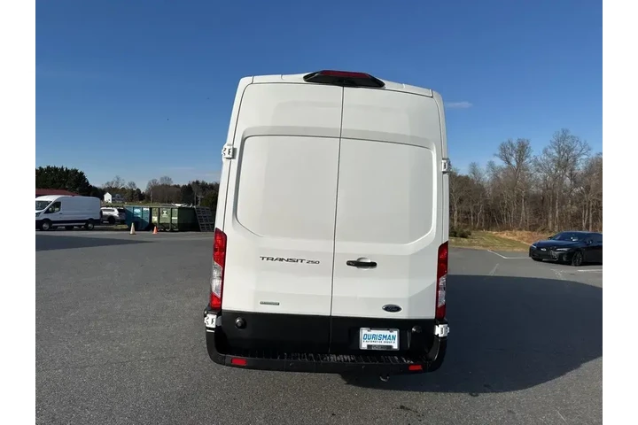 $17000 : Ford Transit 2019 250 3dr LW image 5