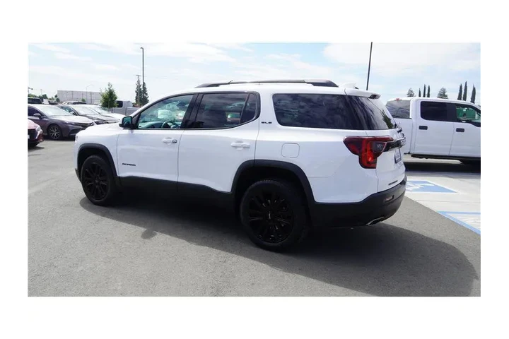 $27784 : 2023 Acadia SLE image 8