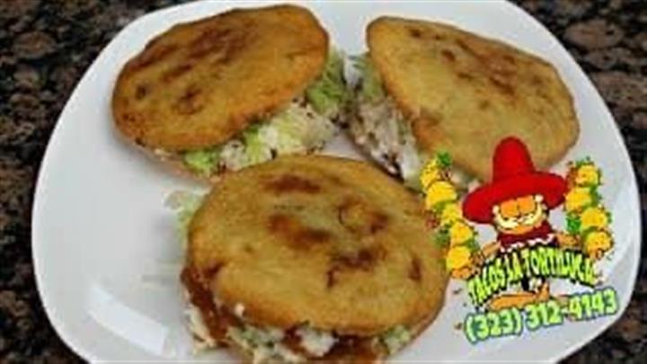 ANTOJITOS MEXICANOS image 4