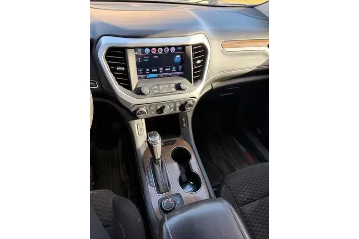 $13699 : GMC Acadia 2017 4x4 SLE-2 4d image 7