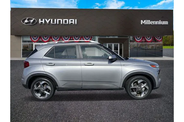 $16222 : Hyundai VENUE 2023 SEL 4dr C image 4