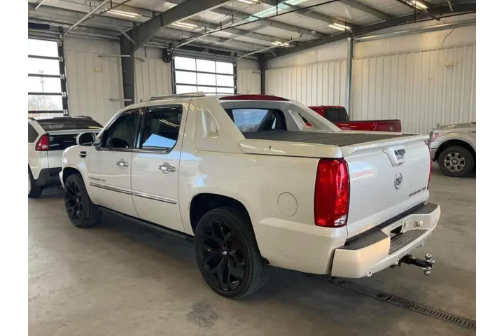 $14000 : 2008 Escalade EXT image 6