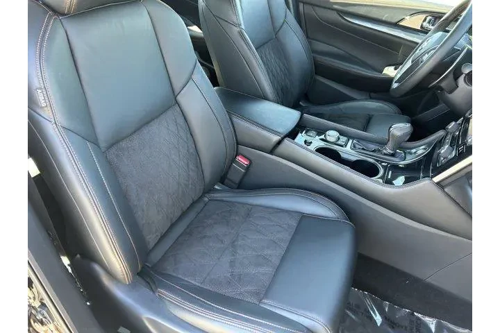 $31529 : Nissan Maxima 2022 3.5 SR 4d image 10