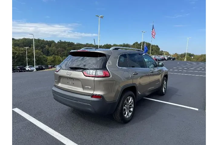 $16995 : Jeep Cherokee 2019 4x4 Latit image 6