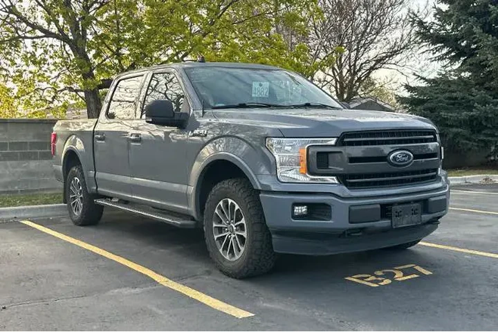 $32995 : Ford F-150 2020 4x4 Lariat 4 image 3