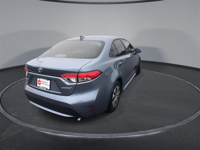 $24200 : PRE-OWNED 2022 TOYOTA COROLLA image 8